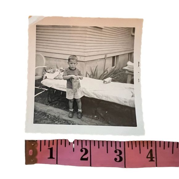Vintage Black & White Photo Picture Of Young Boy Toddler Making Grouchy Face - Picture 2 of 6